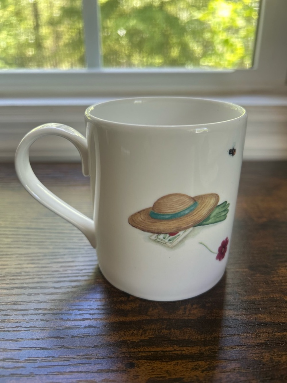 Fine Bone China Mug made in England- Roy Kirkham “Gardeners Rest” 2008